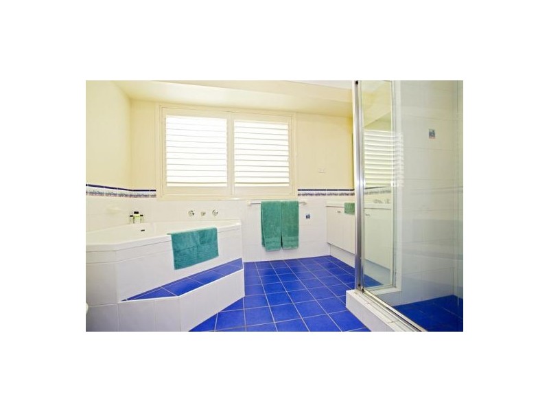 27 Windorra Avenue, Glenmore Park NSW 2745