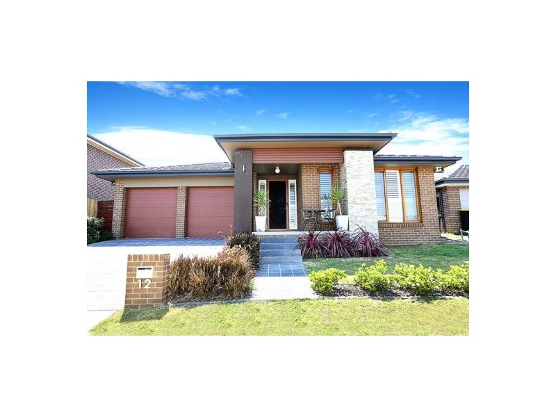 12 Crossley Avenue, Glenmore Park NSW 2745