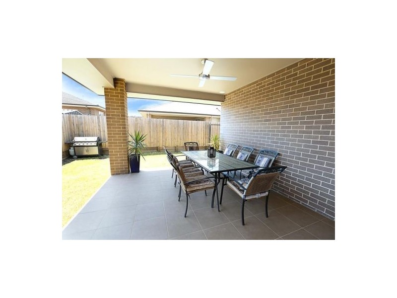 12 Crossley Avenue, Glenmore Park NSW 2745