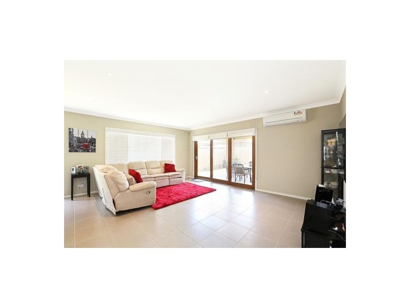 12 Crossley Avenue, Glenmore Park NSW 2745