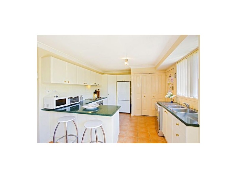 27b Barker Street, Cambridge Park NSW 2747