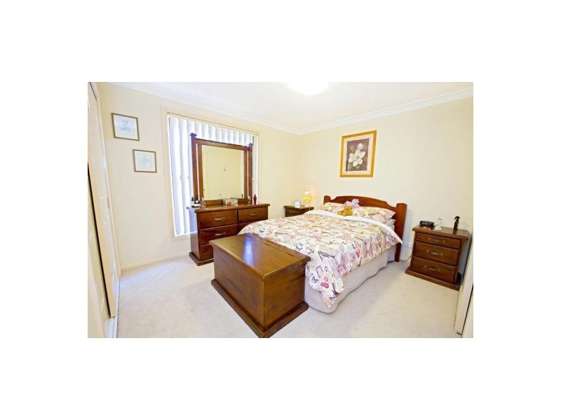 27b Barker Street, Cambridge Park NSW 2747