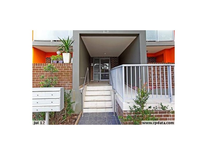 3/5-7, Dent Street, Jamisontown NSW 2750