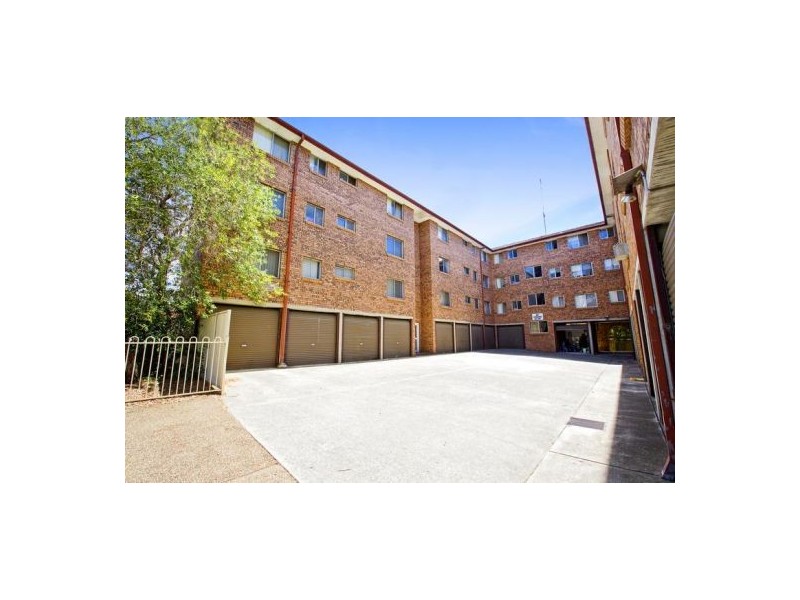 1/165 Derby Street, Penrith NSW 2750