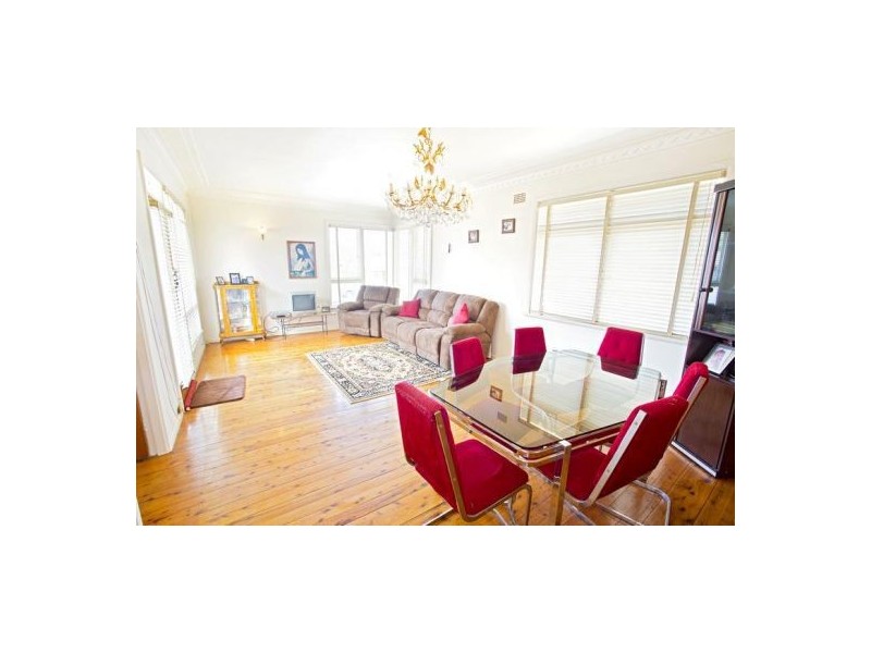 19 Lethbridge Street, Penrith NSW 2750