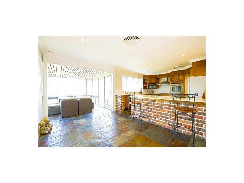 10 Riverview Parade, Leonay NSW 2750