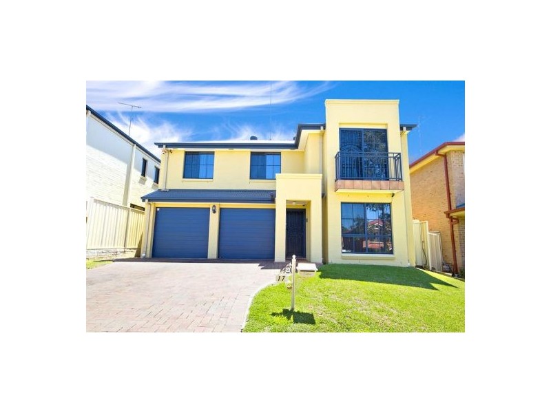 17 Kingsfield Avenue, Glenmore Park NSW 2745