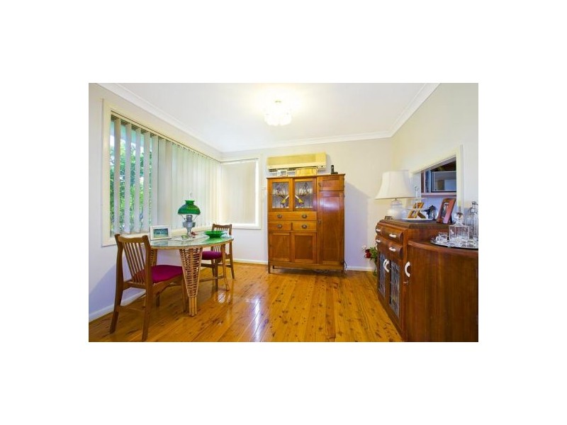 8 Dundee Street, Cambridge Park NSW 2747