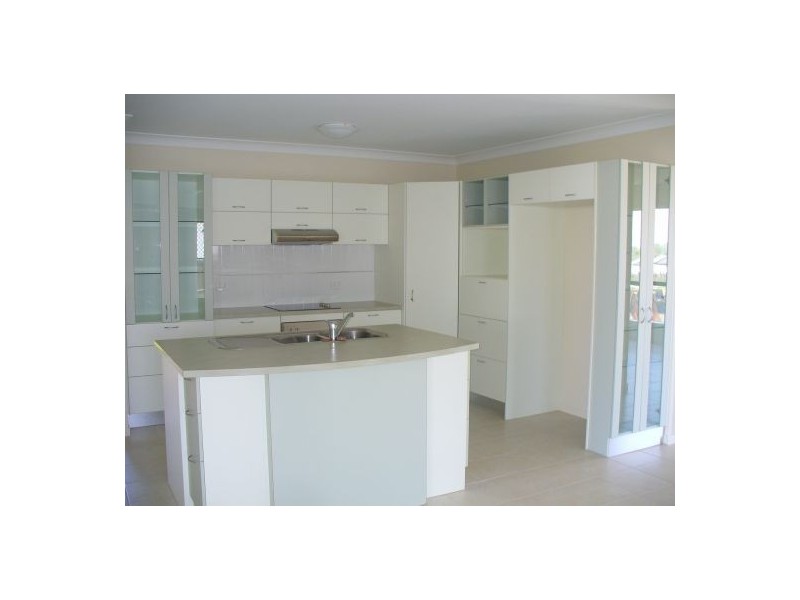 17 Keswick Street, Bushland Beach QLD 4818