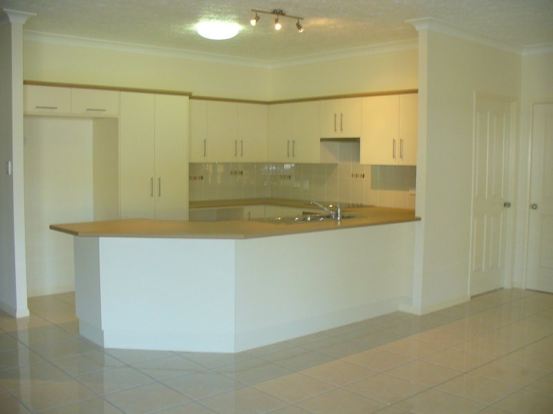 Mount Louisa QLD 4814