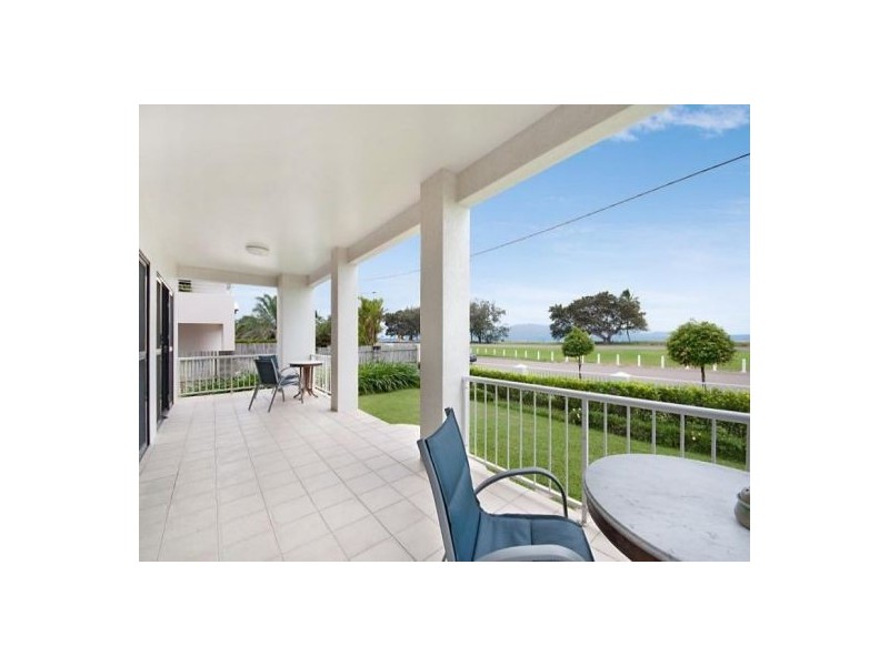Rowes Bay QLD 4810