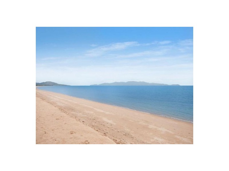 Rowes Bay QLD 4810