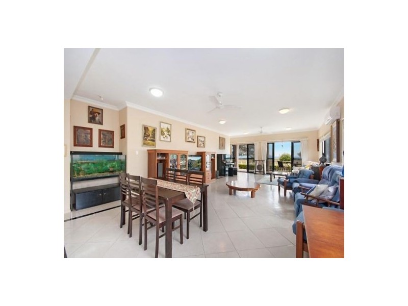 Rowes Bay QLD 4810