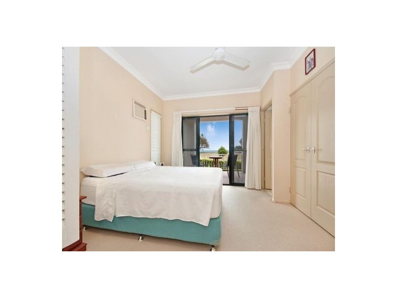 Rowes Bay QLD 4810
