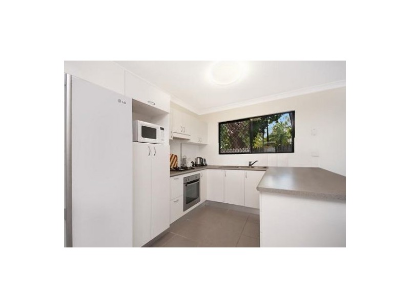 West End QLD 4810