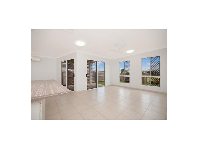 Bohle Plains QLD 4817