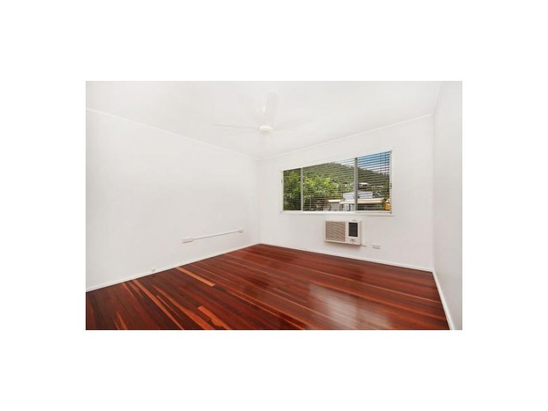 Mount Louisa QLD 4814