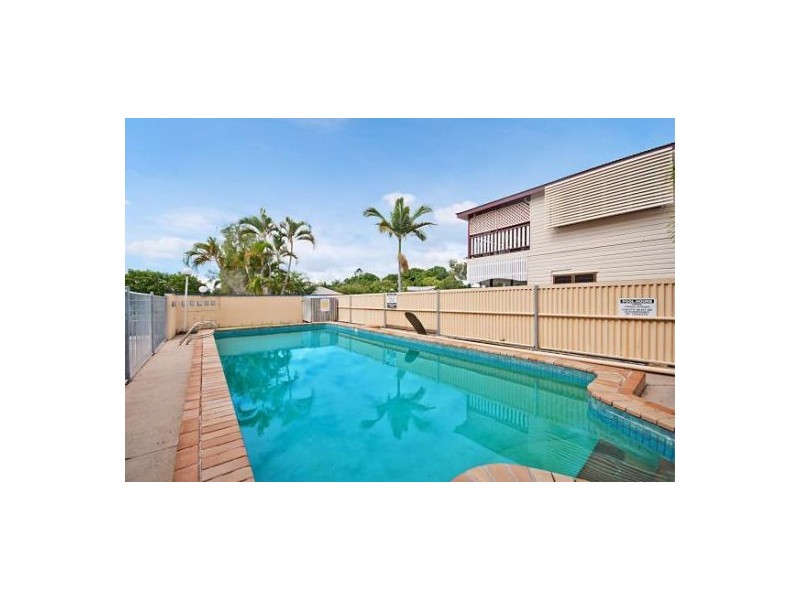 West End QLD 4810