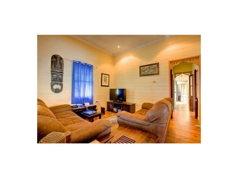 West End QLD 4810