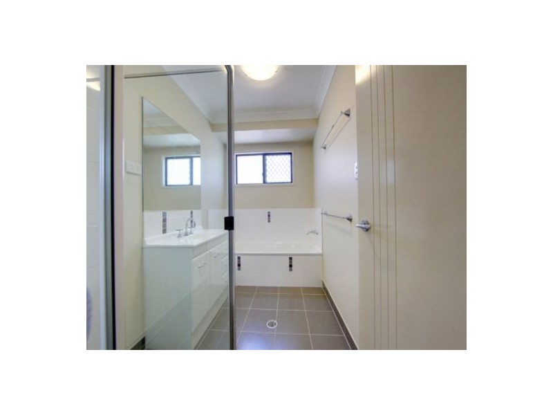 Railway Estate QLD 4810