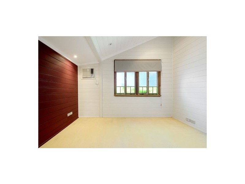 Railway Estate QLD 4810