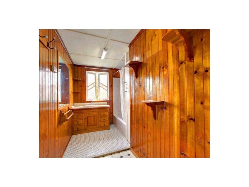 Railway Estate QLD 4810