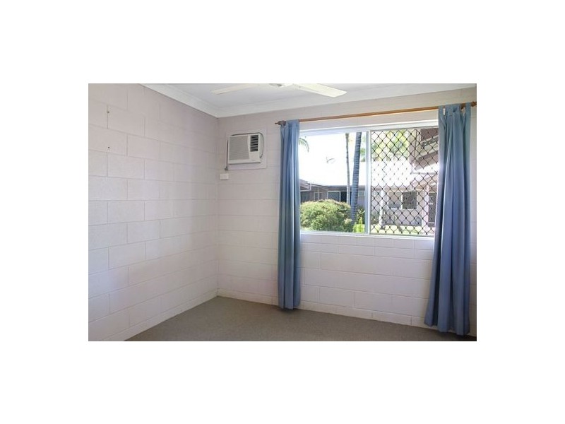 West End QLD 4810