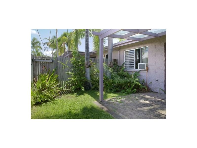 West End QLD 4810