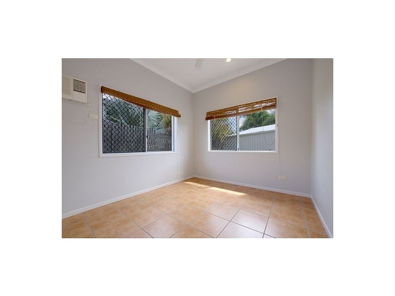 Mount Louisa QLD 4814