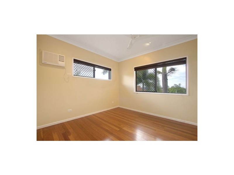 Mount Louisa QLD 4814