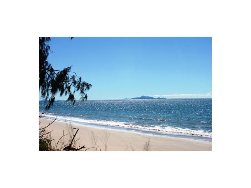 15 Ian Wood Drive, Dolphin Heads QLD 4740