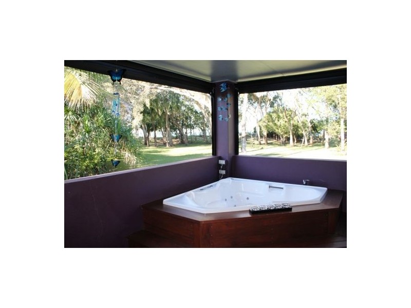 33 Wilson Road, Freshwater Point QLD 4737