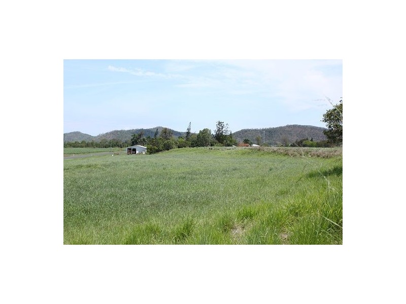 75 Pratts Road, Calen QLD 4798