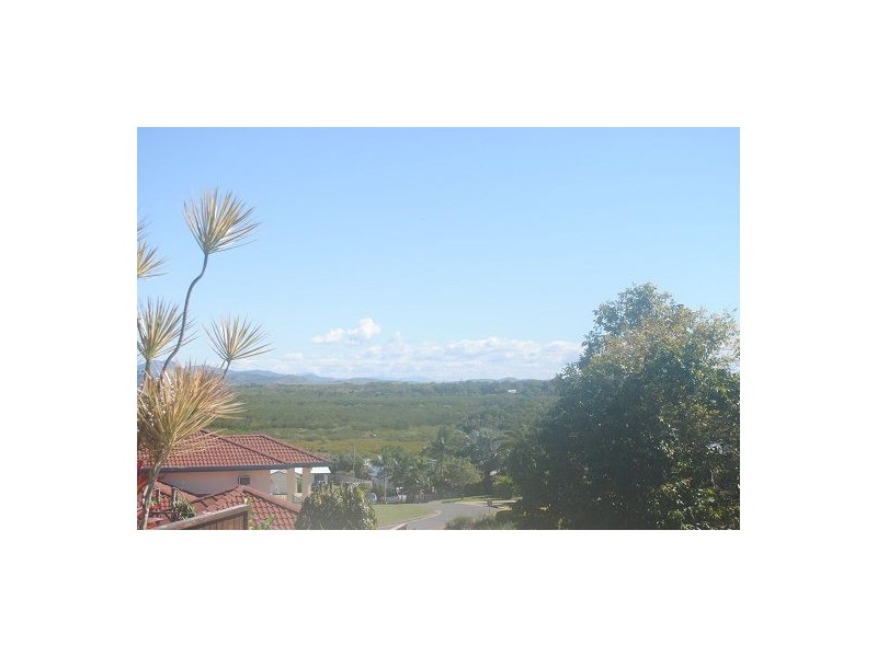 6 Coral Ridge Drive, Eimeo QLD 4740