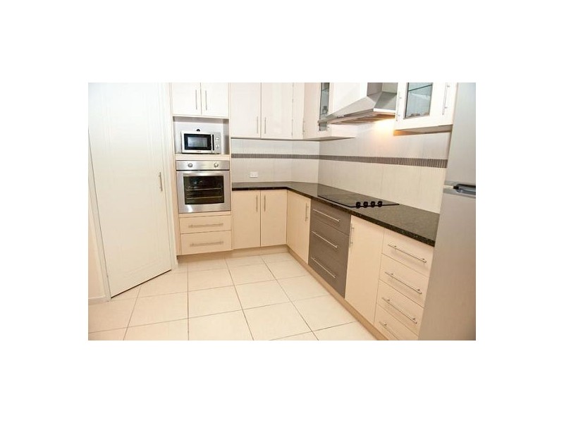 81 Victor Ave, Glenella QLD 4740