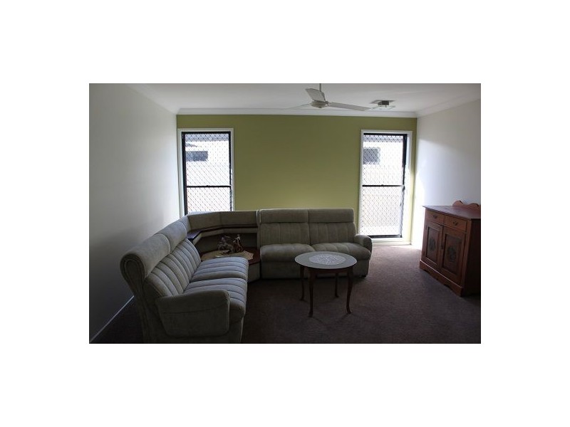 81 Victor Ave, Glenella QLD 4740