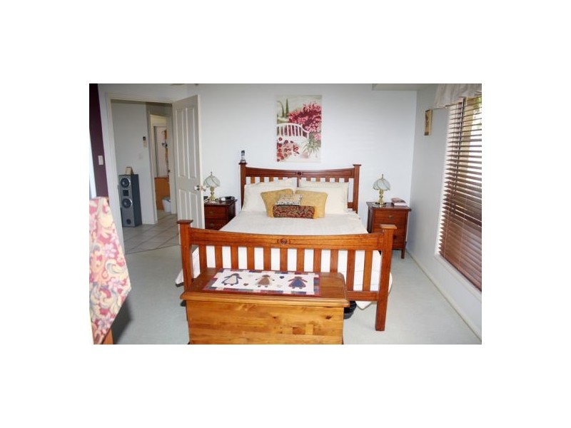 1 Lazarus Court, Eimeo QLD 4740