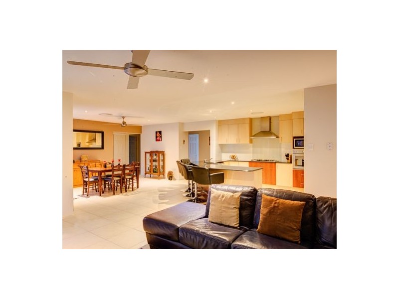 8 Freya Circuit, Coomera Waters QLD 4209