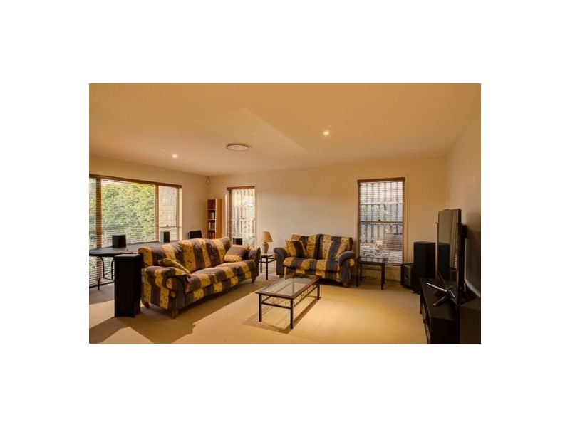 8 Freya Circuit, Coomera Waters QLD 4209