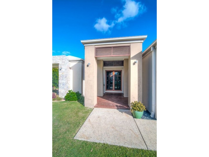 8 Freya Circuit, Coomera Waters QLD 4209