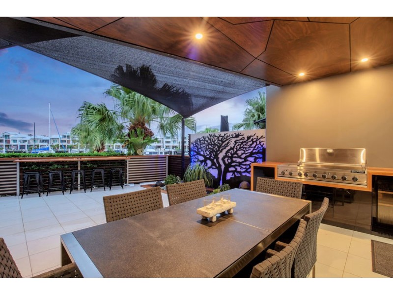 13 Kestrel Lane, Coomera Waters QLD 4209