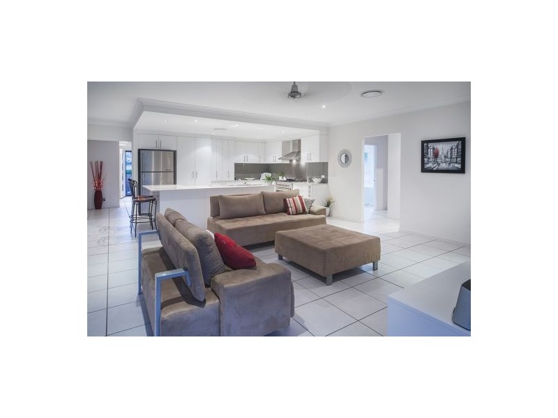 5 Elusive Road, Coomera Waters QLD 4209