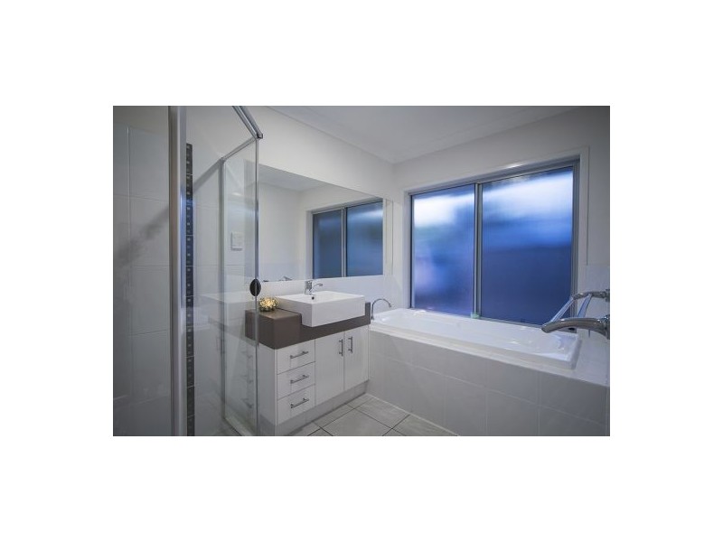 5 Elusive Road, Coomera Waters QLD 4209