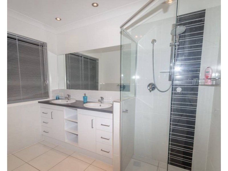 12 First Light Court, Coomera Waters QLD 4209