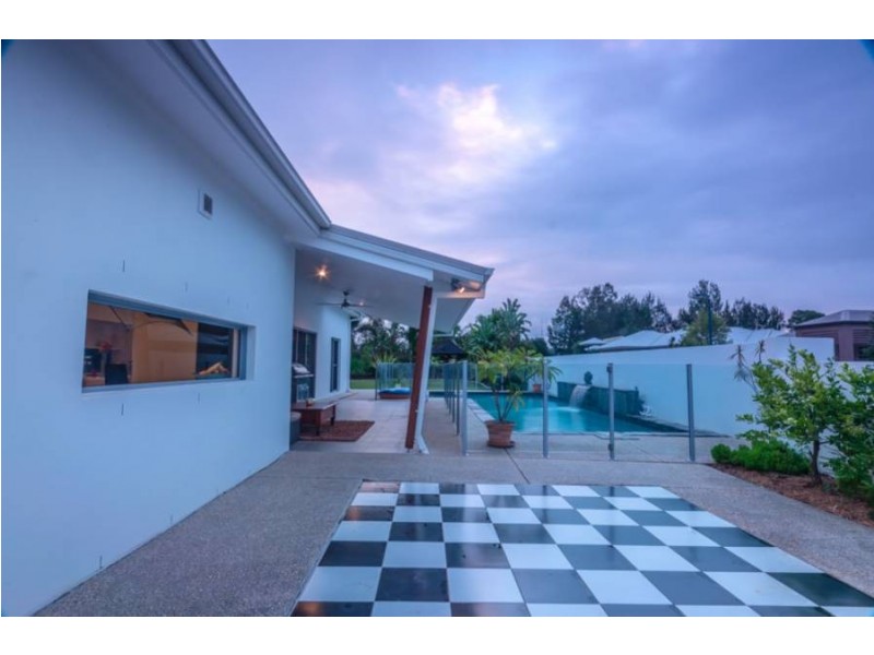 12 First Light Court, Coomera Waters QLD 4209