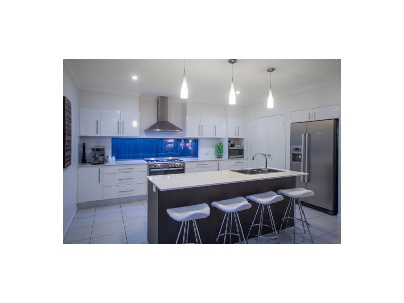 16 Boambillie Drive, Coomera Waters QLD 4209