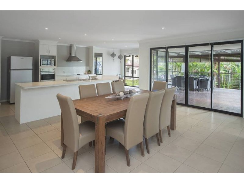 27 Sundew Crescent, Upper Coomera QLD 4209