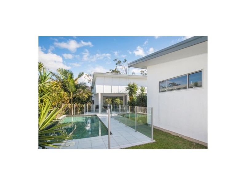 7 Brilliant Lane, Coomera Waters QLD 4209