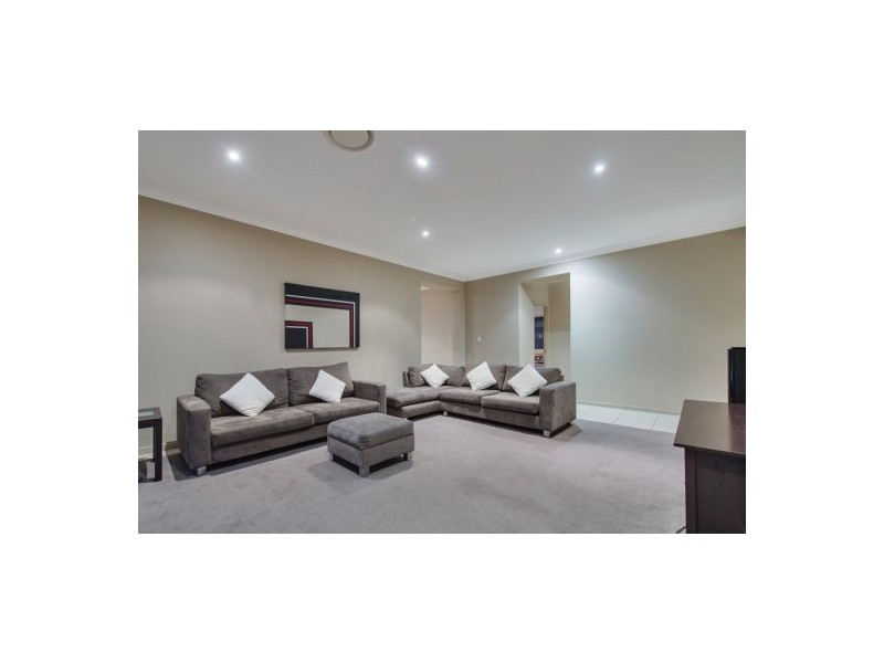6 Kingtide Lane, Coomera Waters QLD 4209
