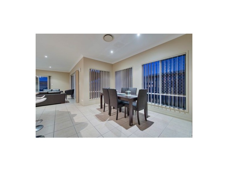 6 Kingtide Lane, Coomera Waters QLD 4209